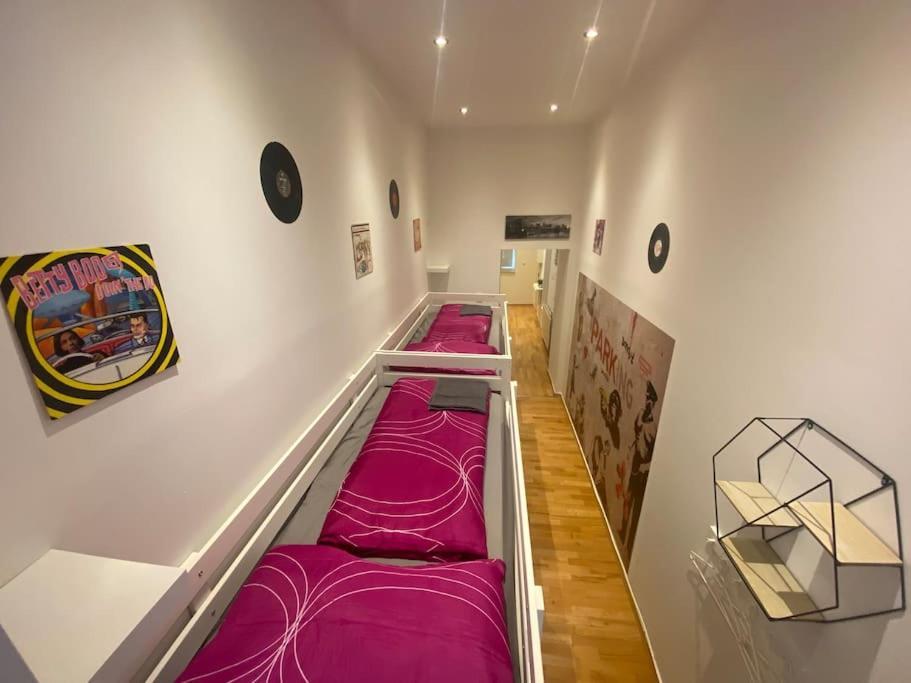 Apartamento Cozy Appartm With + Airport/City Center Connection Viena Exterior foto