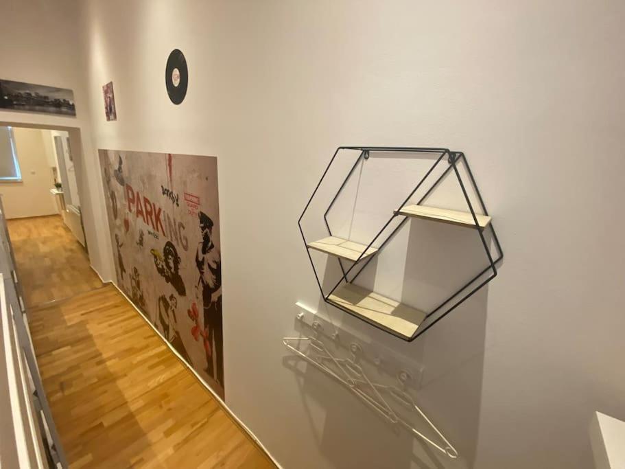 Apartamento Cozy Appartm With + Airport/City Center Connection Viena Exterior foto